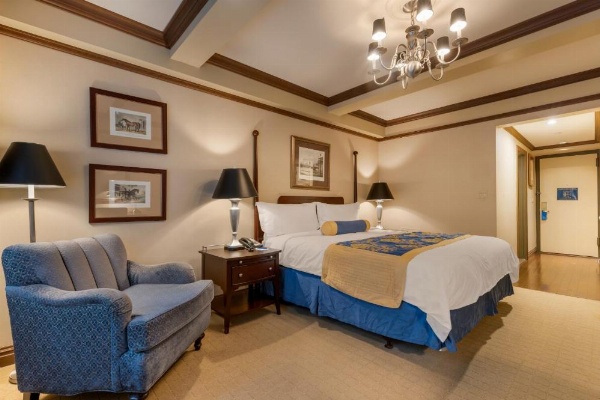 The Blakely by LuxUrban image 23