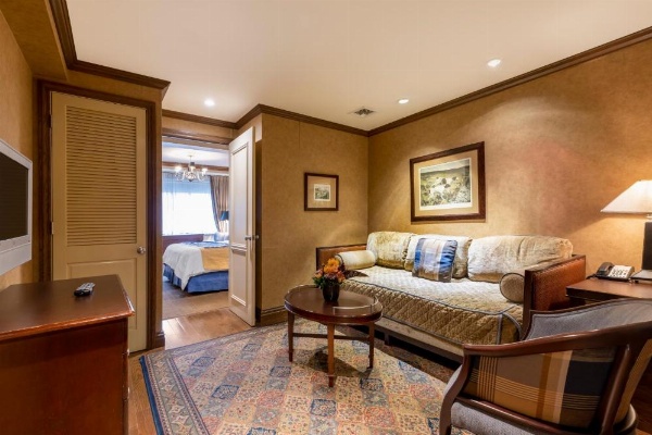 The Blakely by LuxUrban image 33