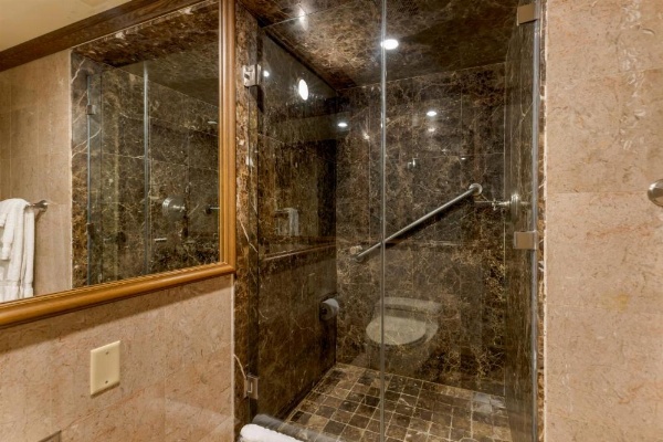 The Blakely by LuxUrban image 35